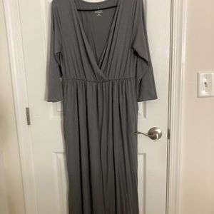 The most unexpectedly chic M NYandCo grey long sleeve Maxi dress with pockets